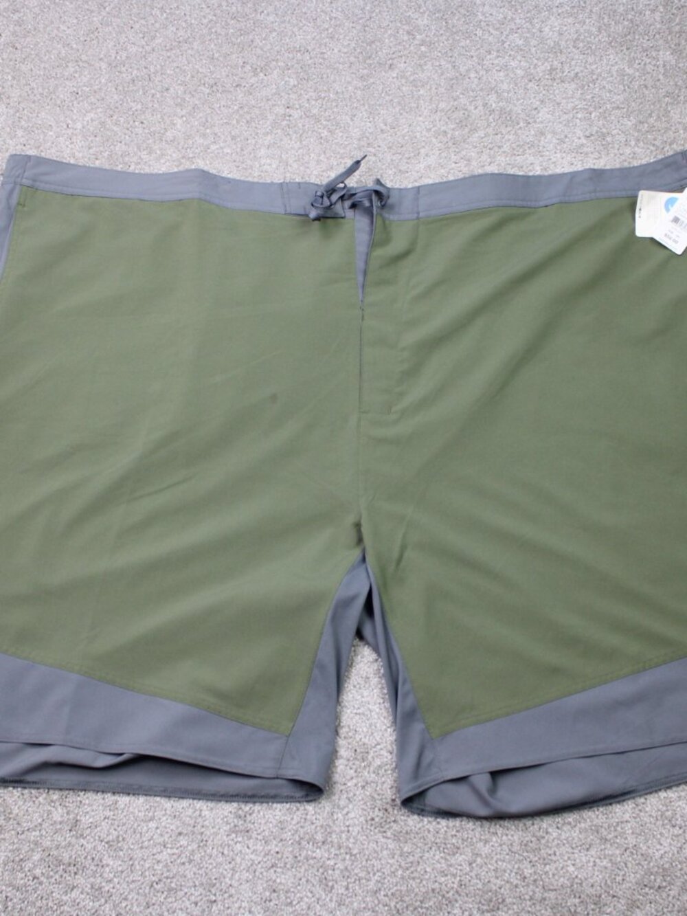 Reebok Speedwick Shorts NWT Mens 6XL Green/Gray 11" Hybrid Athletic Workout